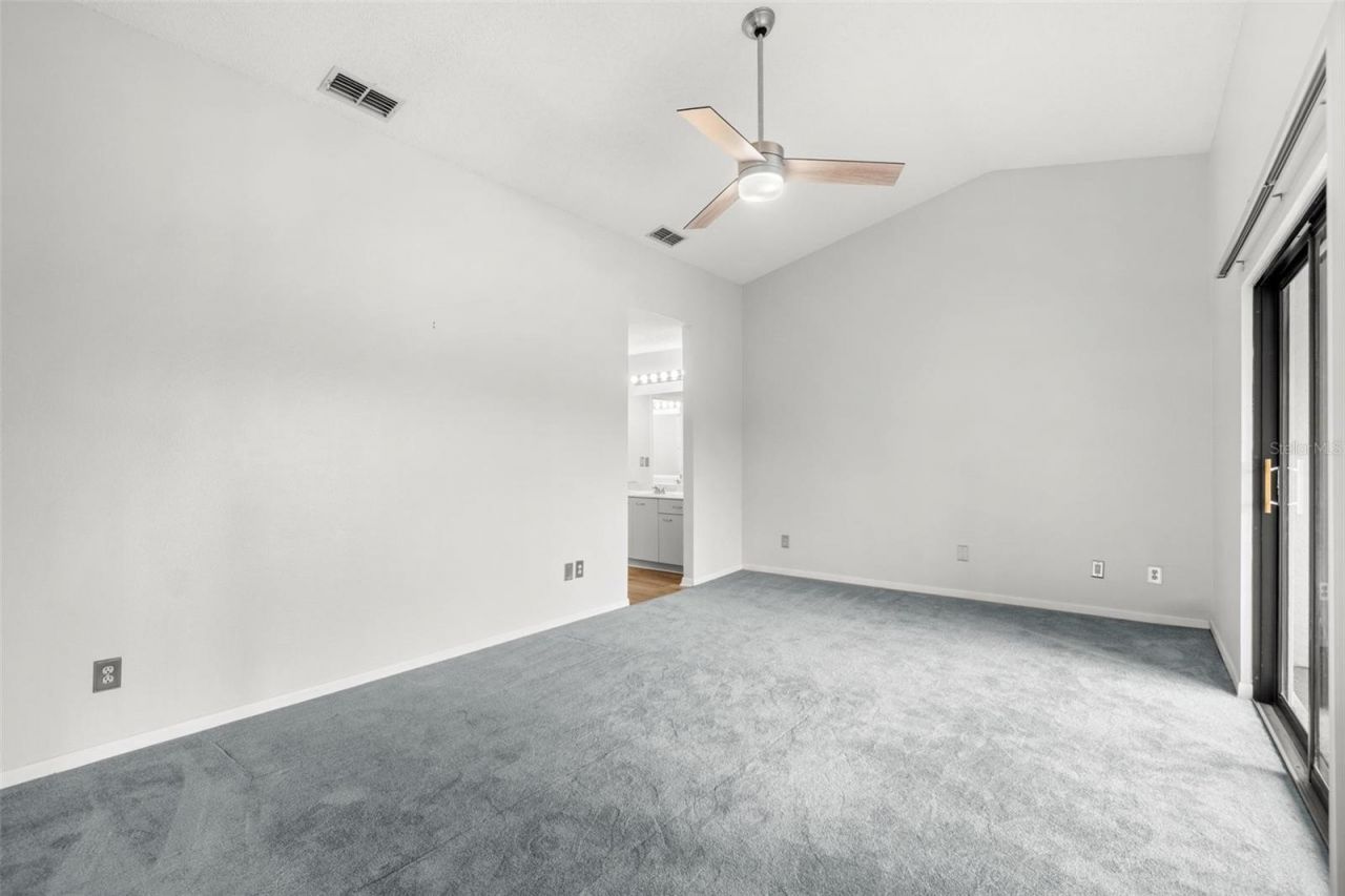 846 Glades Court Ne, Saint Petersburg, FL 33702 Photo