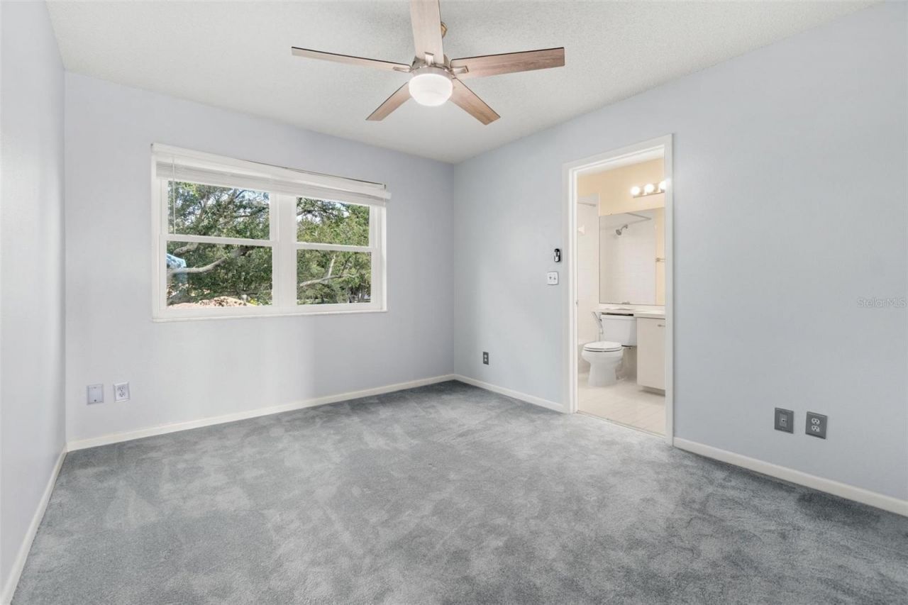 846 Glades Court Ne, Saint Petersburg, FL 33702 Photo