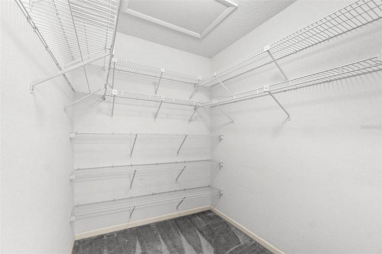 846 Glades Court Ne, Saint Petersburg, FL 33702 Photo