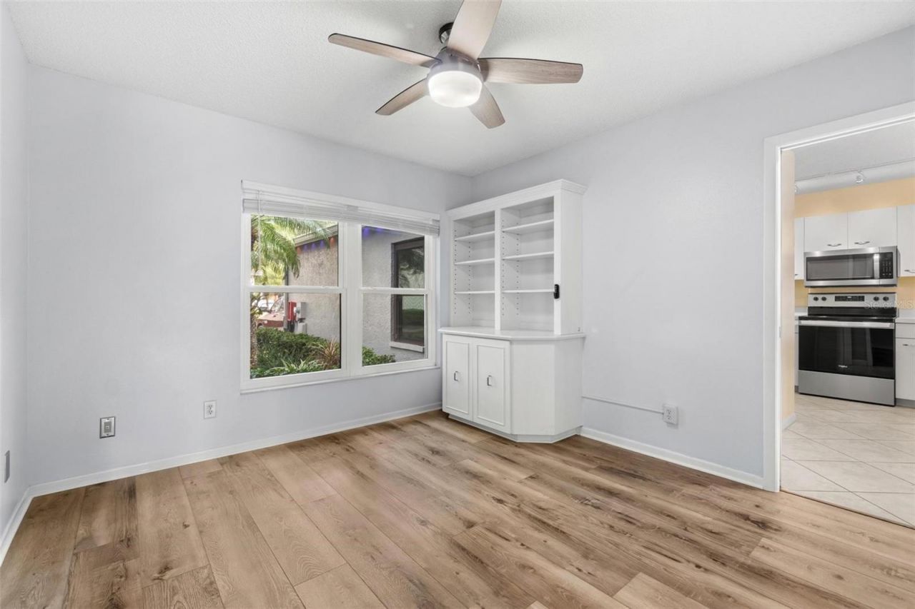 846 Glades Court Ne, Saint Petersburg, FL 33702 Photo