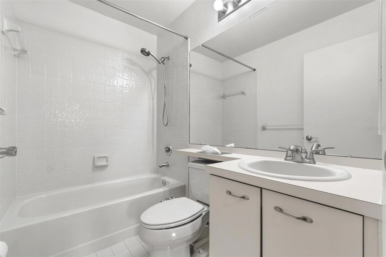 846 Glades Court Ne, Saint Petersburg, FL 33702 Photo