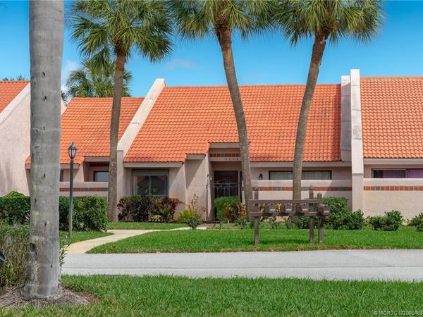 3504 SE Sandpiper Circle, Port St Lucie, FL 34952