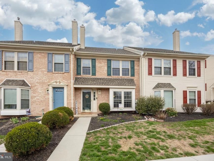 420 Oaktree Court, Pottstown, PA 19464 Main Photo