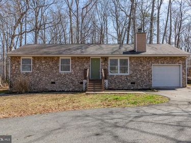 1105 LAKEVIEW PARKWAY, LOCUST GROVE, VA 22508