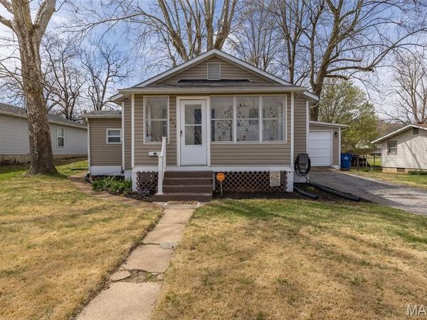 823 Delmar Avenue, Festus, MO 63028