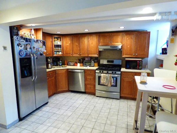 21-37 36th Street , Astoria, NY 11105