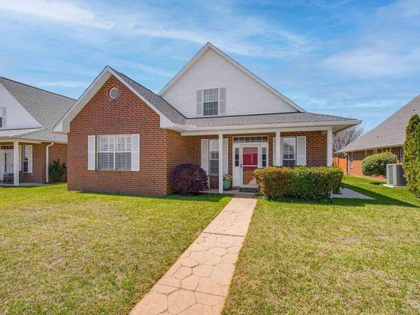 60 Culpepper St, Cantonment, FL 32533