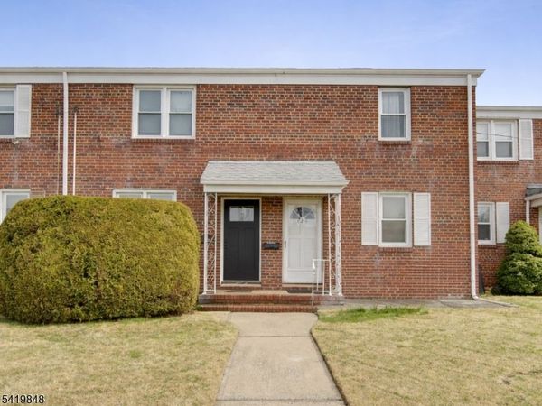 824 N Stiles St, Linden, NJ 07036