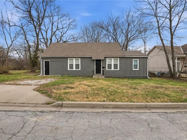 13301 7th Street, Grandview, MO 64030