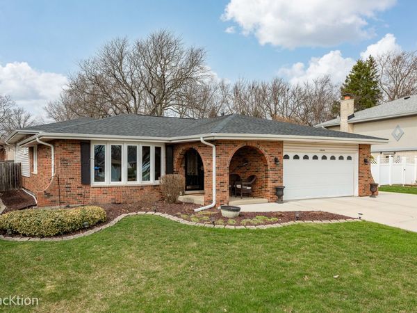 15318 TeeBrook Drive, Orland Park, IL 60462