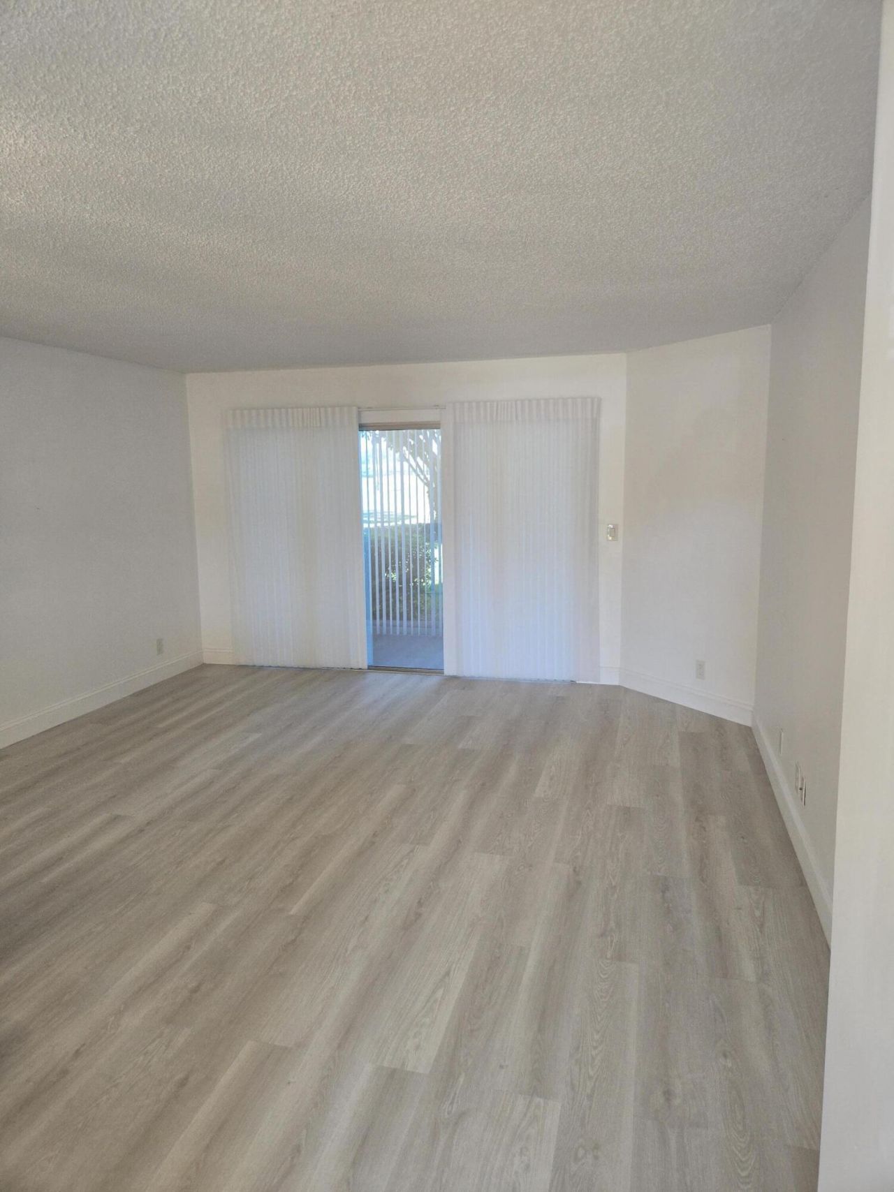 3755 Via Poinciana, Unit 108, Lake Worth, FL 33467 Photo