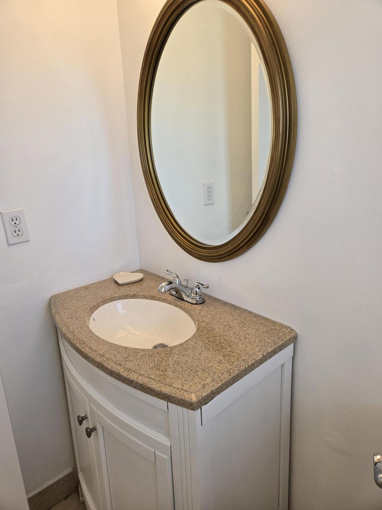 3755 Via Poinciana, Unit 108, Lake Worth, FL 33467 Photo