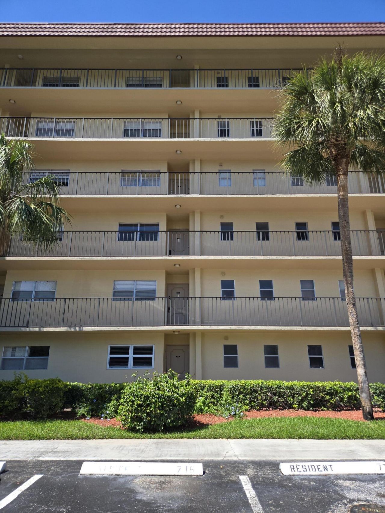 3755 Via Poinciana, Unit 108, Lake Worth, FL 33467 Photo