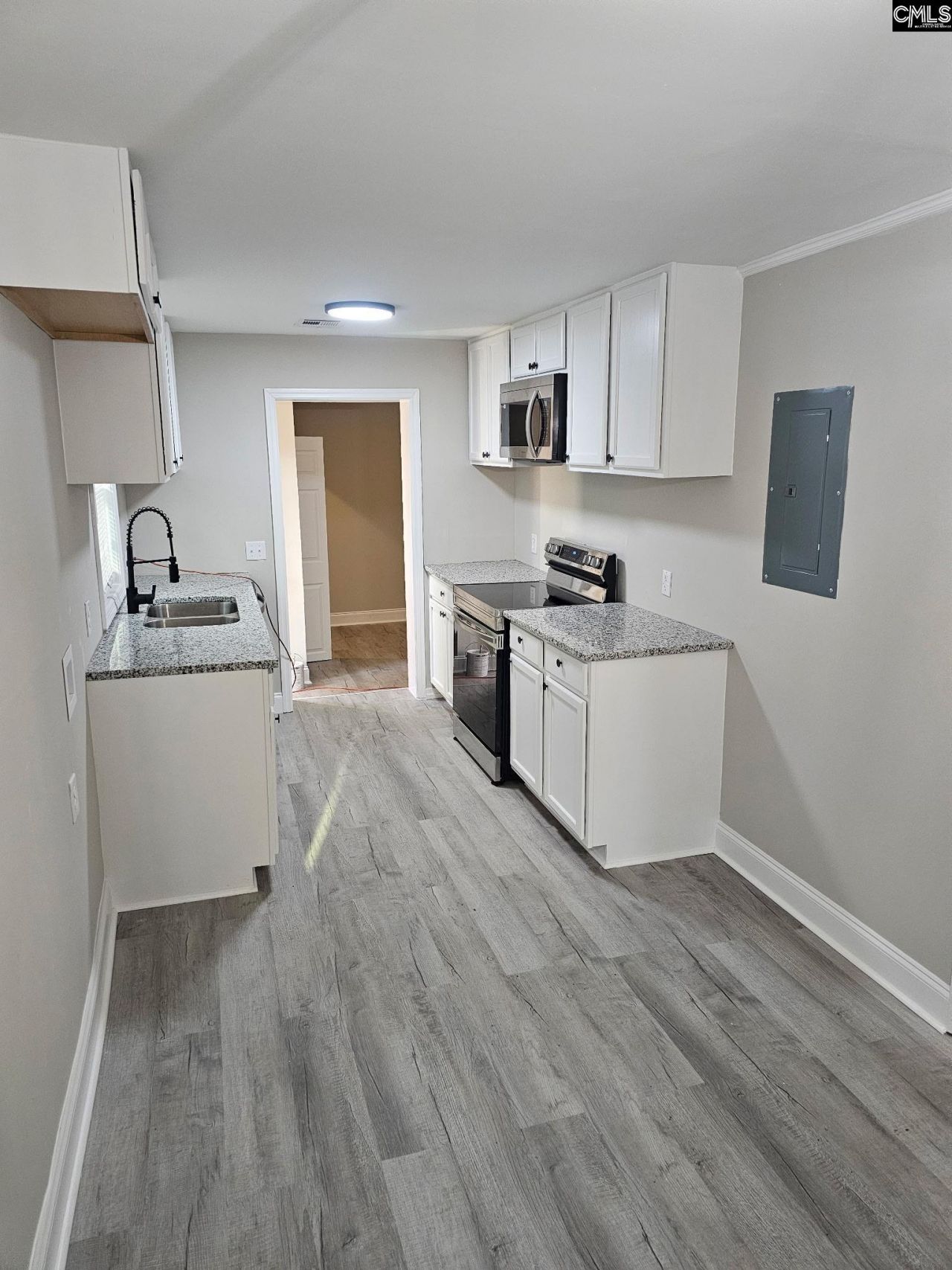 502 Dogwood Drive  Photo 5