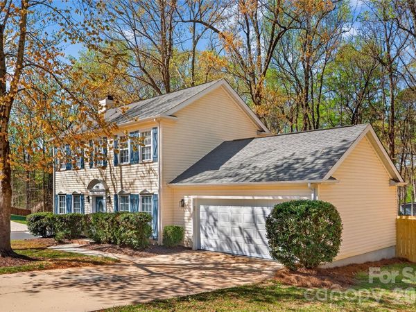 2801 Dellinger Drive , Charlotte, NC 28269