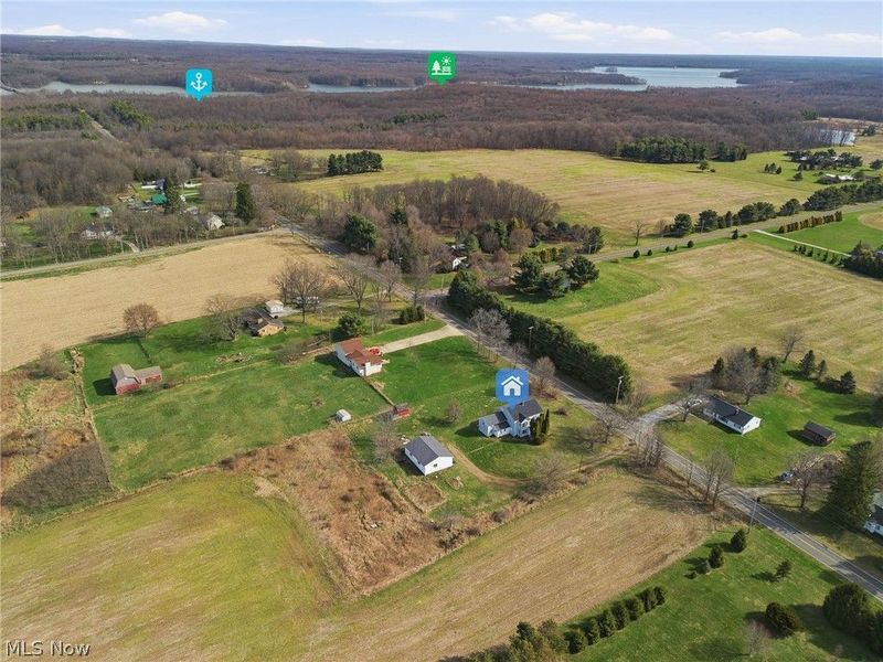 4677 Rock Spring Road, Ravenna, OH 44266 Photo 2