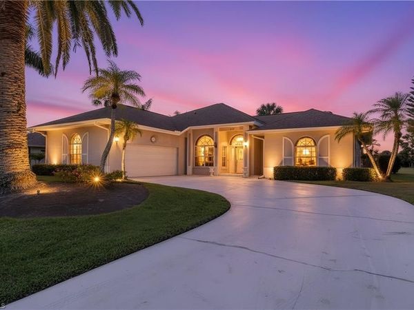 867 Saint Andrews BLVD, NAPLES, FL 34113