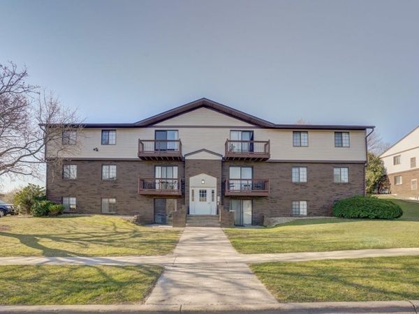1525 Kenilworth Court, Stoughton, WI 53589