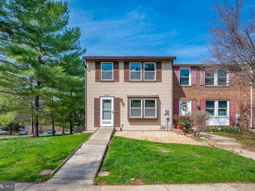 24224 Newbury Road, Gaithersburg, MD 20882 Main Photo