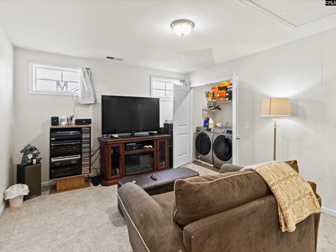 111 Calming Creek Way  Photo 8