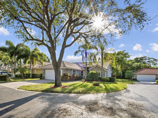 13285 Royale Sabal Court, Delray Beach, FL 33484