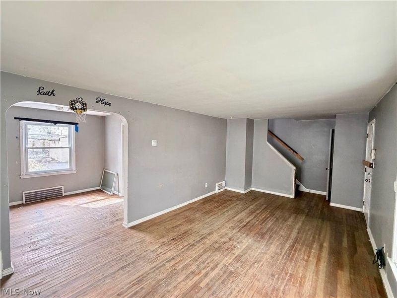 12402 Imperial Avenue, Cleveland, OH 44120 Photo 3