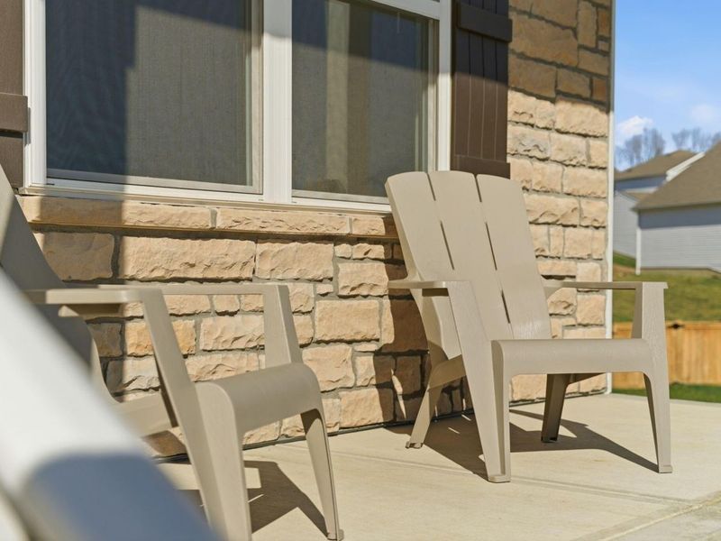 146 Oak Valley Court, Newark, OH 43055 Photo 4