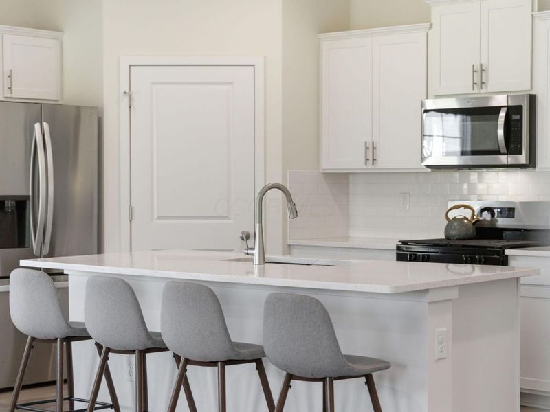 146 Oak Valley Court, Newark, OH 43055 Photo 8