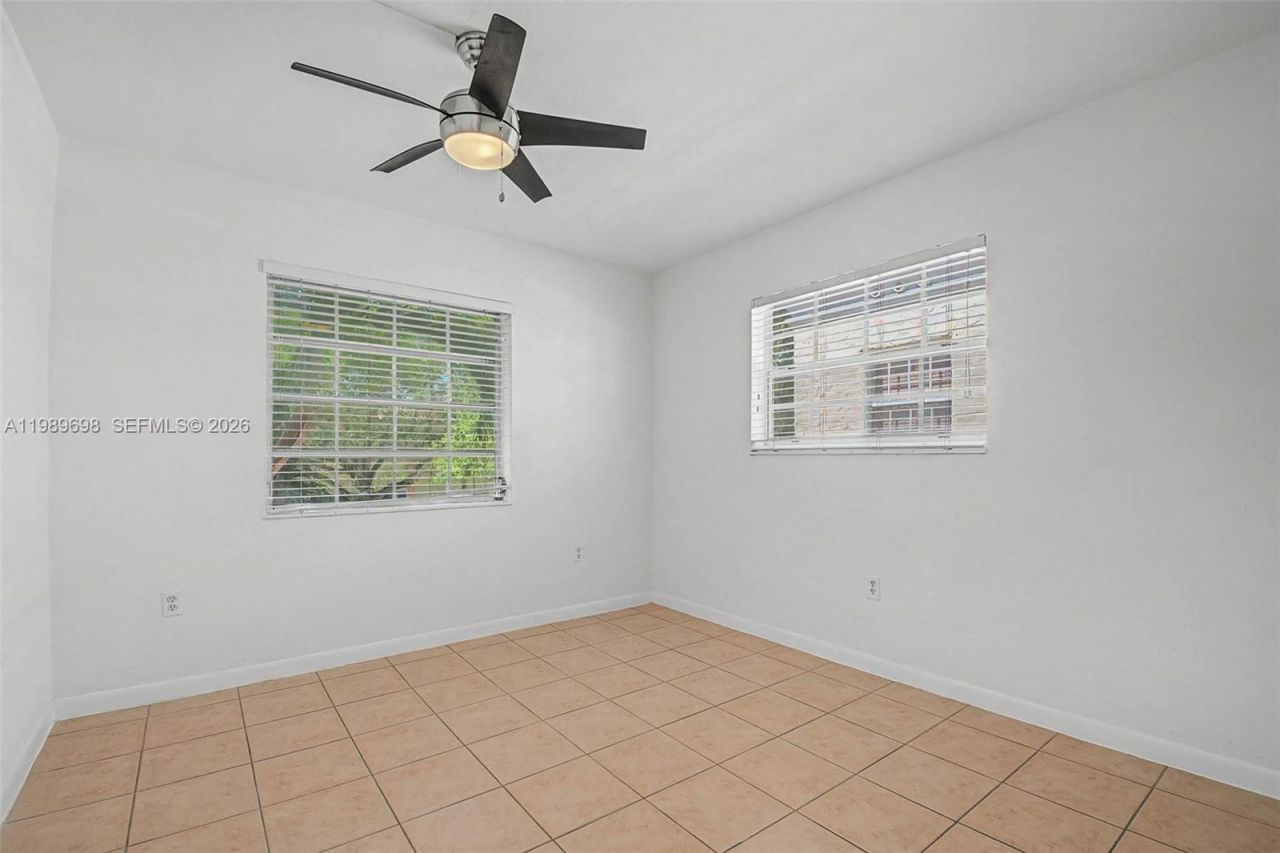 427 Anastasia Ave, Unit 20, Coral Gables, FL 33134 Photo