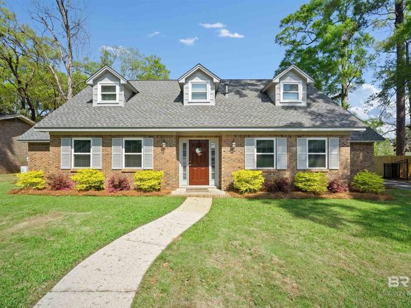 5716 Fairwood Drive, Mobile, AL 36609