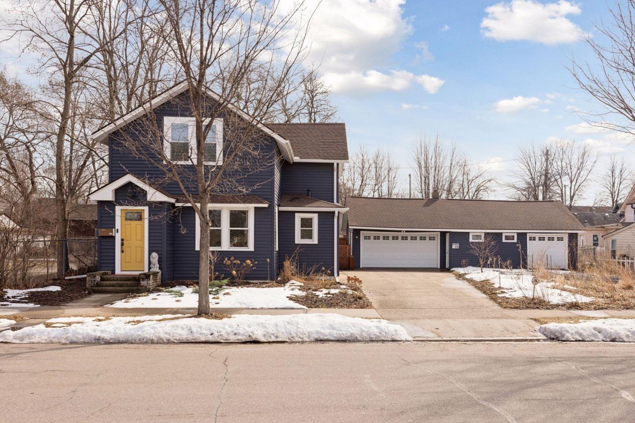 816 19th Avenue Ne, Minneapolis, MN 55418 Main Photo