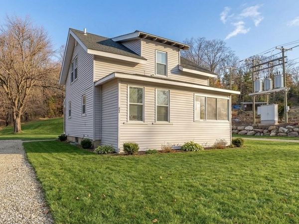 82 Howard Street, Winchester, NH 03470