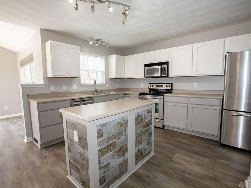 6707 Duryea Court, Huber Heights, OH 45424 Photo 12