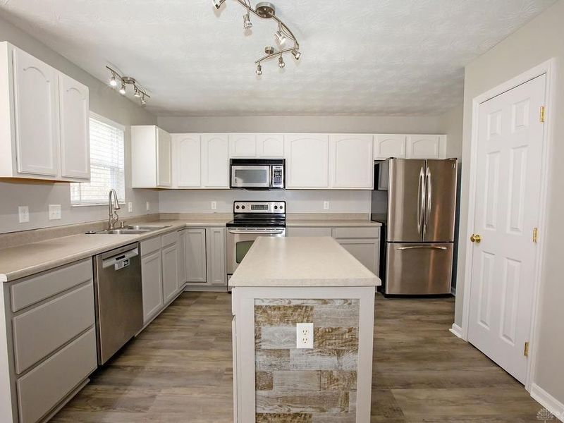 6707 Duryea Court, Huber Heights, OH 45424 Photo 13