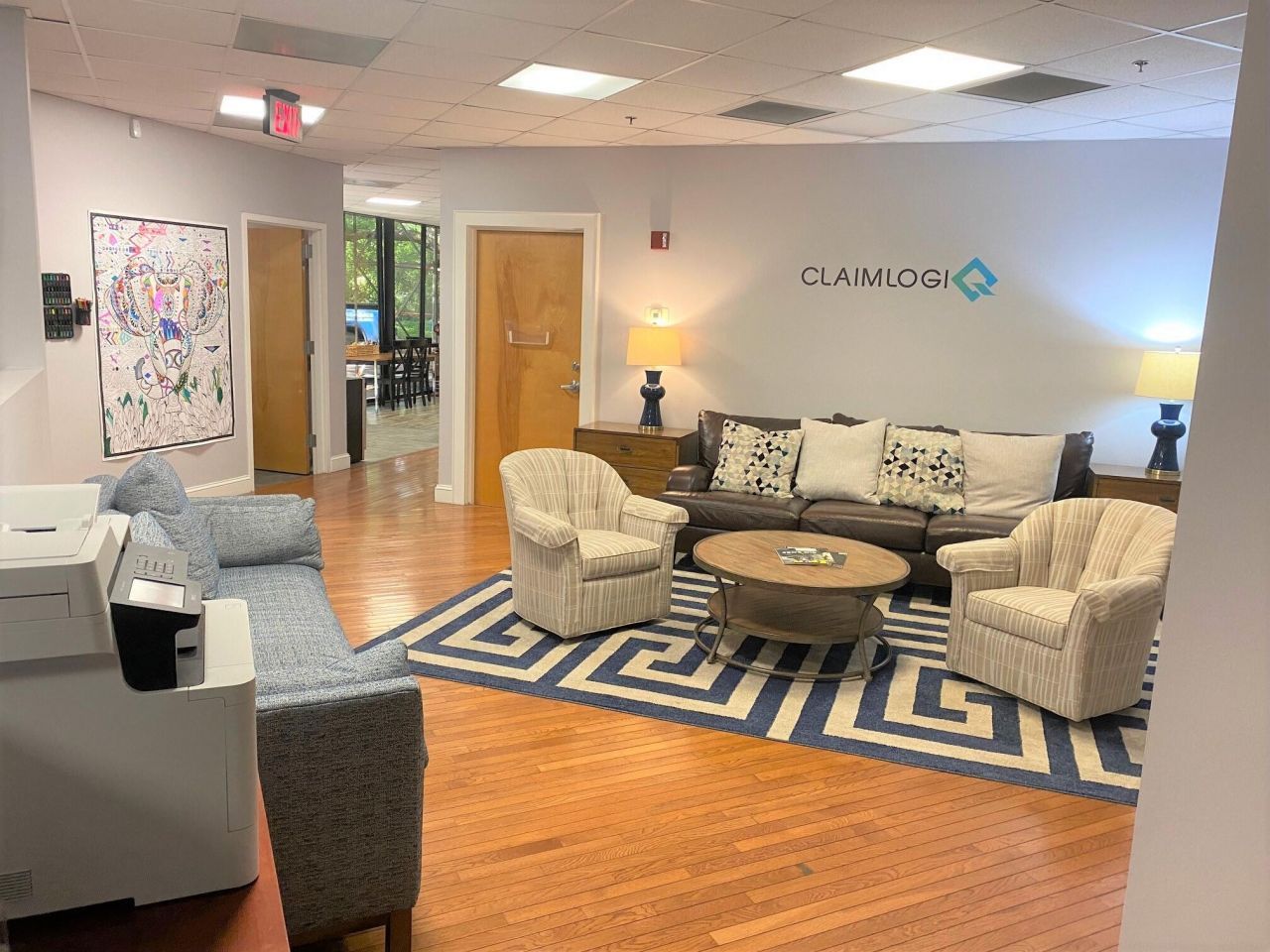 710 Johnnie Dodds Boulevard  Photo 11