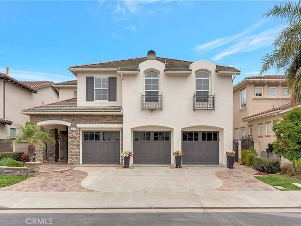 19140 Chandon Lane, Huntington Beach, CA 92648