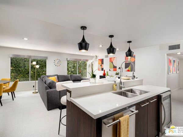 588 E San Lorenzo Road, Unit 206, Palm Springs, CA 92264