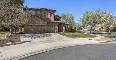 6899 Cinnamon Drive, Sparks, NV 89436 Photo