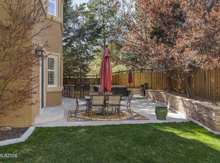 6899 Cinnamon Drive, Sparks, NV 89436 Photo