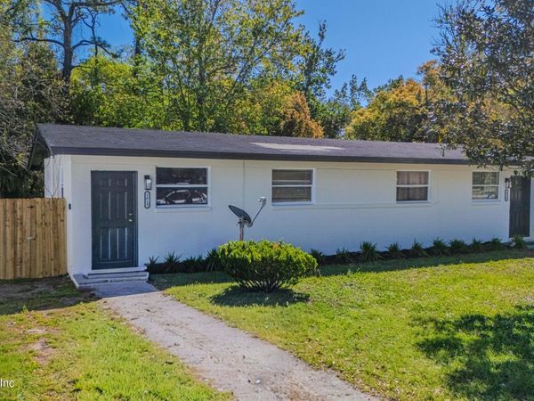 1613 BROOKVIEW Drive S, Jacksonville, FL 32246