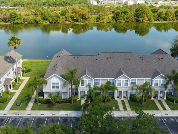 425 KENSINGTON LAKE CIRCLE , BRANDON, FL 33511