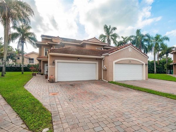 8340 NW 191st Ln, Unit 6L, Hialeah, FL 33015
