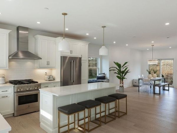 8 Mikula Way, Florham Park, NJ 07932