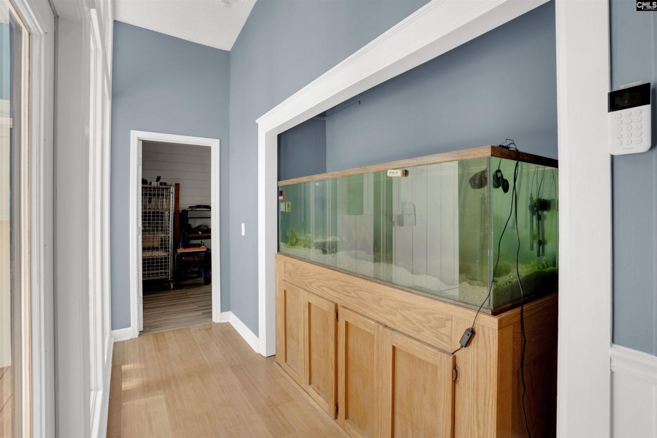 128 Latonea Drive  Photo 6