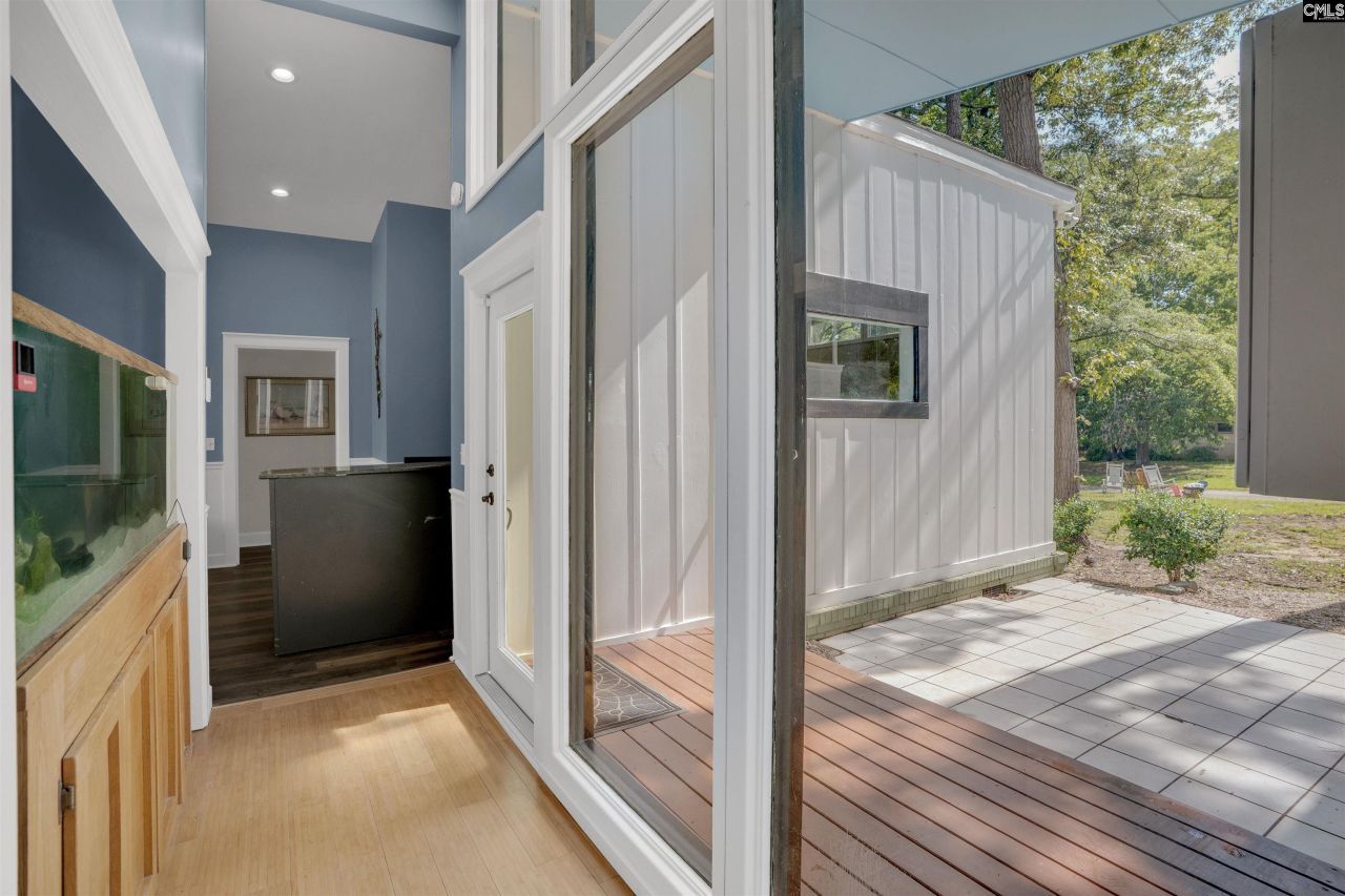 128 Latonea Drive  Photo 7