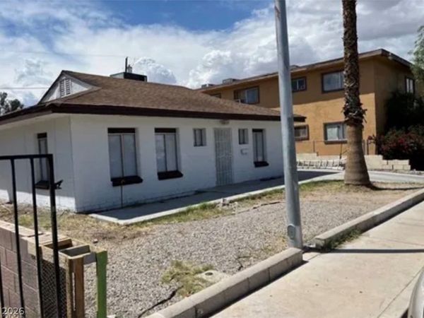 2417 Saint George Street , North Las Vegas, NV 89030