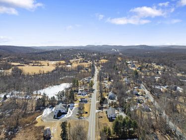 128 Litchfield, New Milford, CT 06776