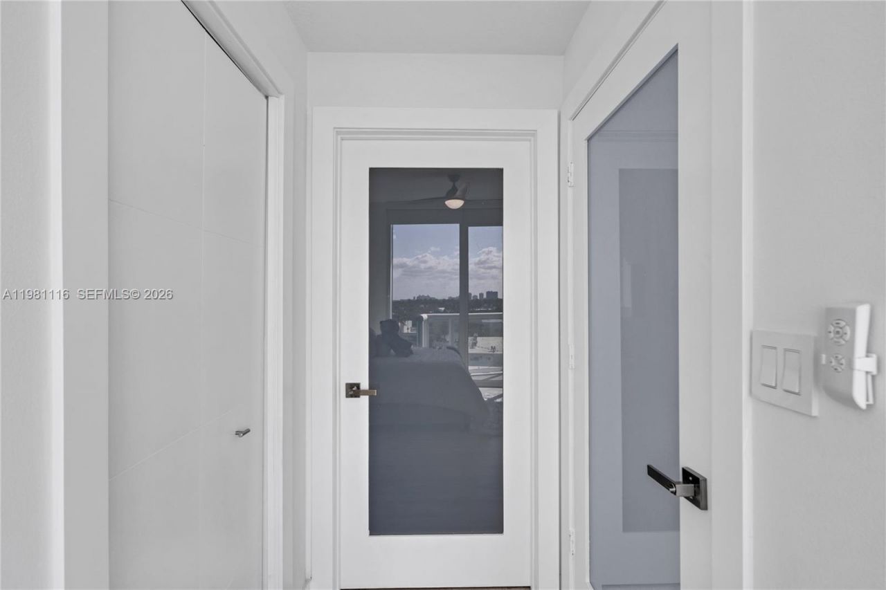 6515 Collins Ave , Unit 708, Miami Beach, FL 33141 Photo