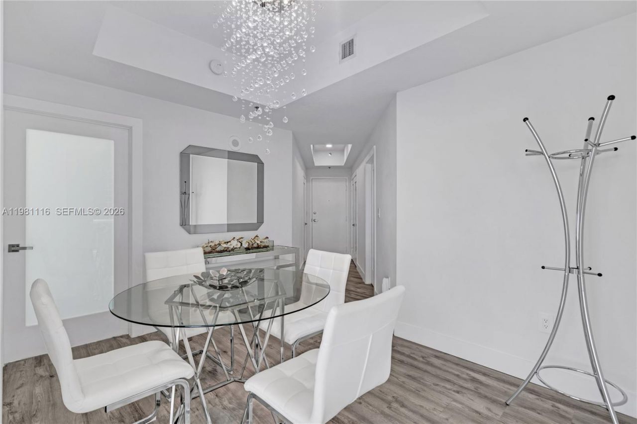 6515 Collins Ave , Unit 708, Miami Beach, FL 33141 Photo