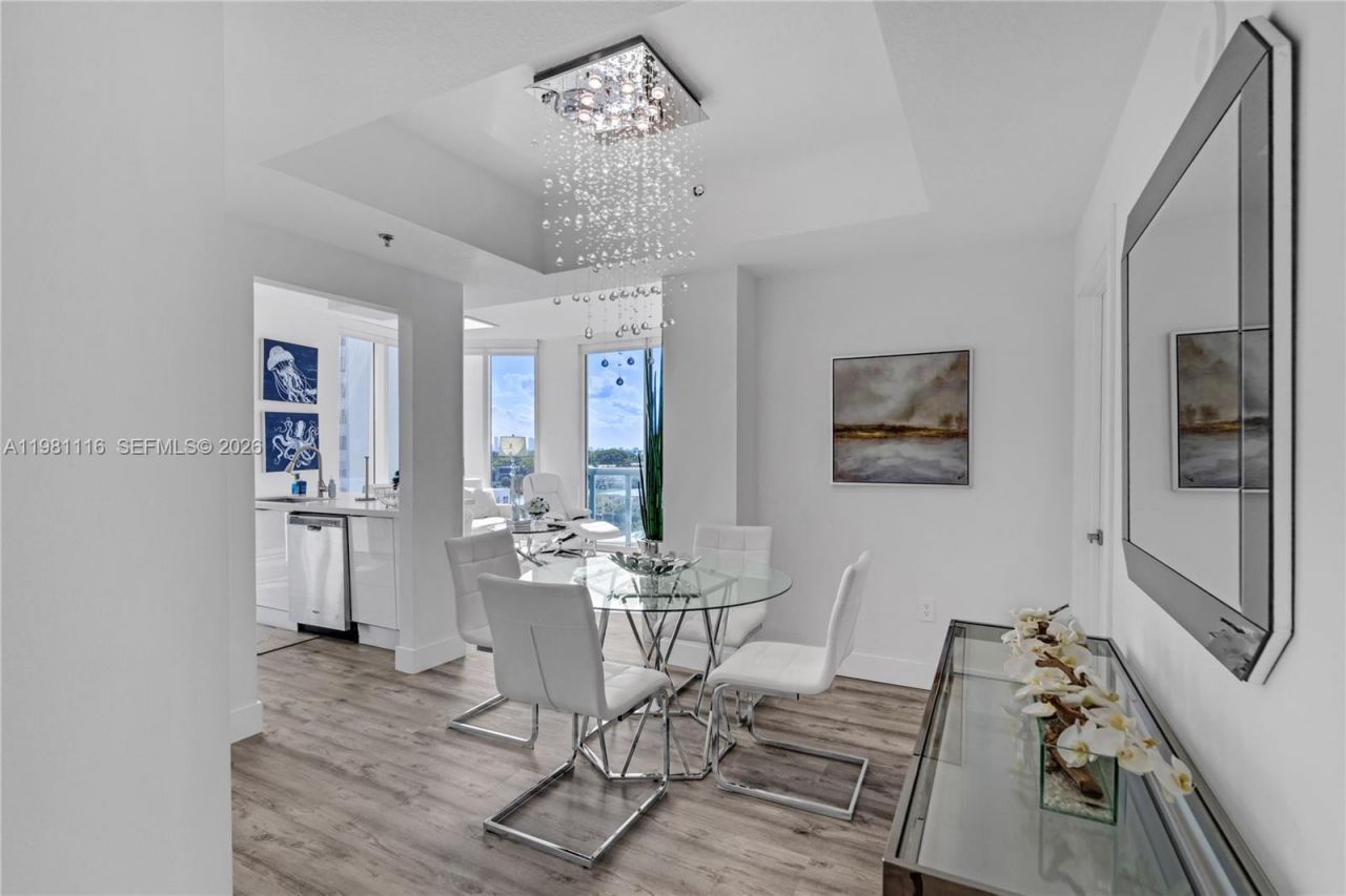 6515 Collins Ave , Unit 708, Miami Beach, FL 33141 Photo
